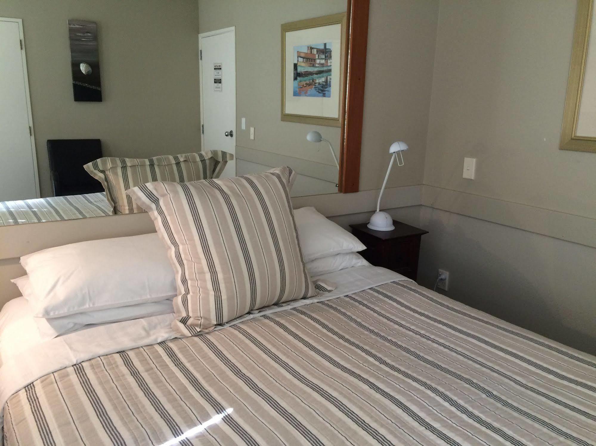 Queenstown House Bed & Breakfast And Apartments Exteriér fotografie